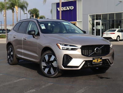 2025 Volvo XC60 Plug-In Hybrid