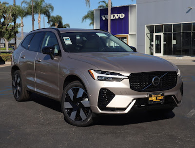 2025 Volvo XC60 Plug-In Hybrid