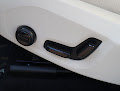 2025 Volvo XC60 Plug-In Hybrid Plus