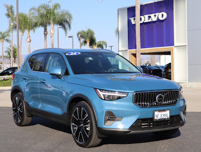 2024 Volvo XC40