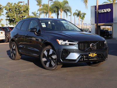 2025 Volvo XC60 Plug-In Hybrid