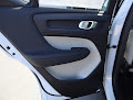 2025 Volvo XC40 Ultra Bright Theme