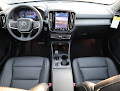 2025 Volvo XC40 Core Bright Theme