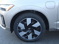 2025 Volvo XC60 Plug-In Hybrid Plus