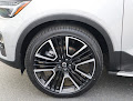 2024 Volvo XC40 Ultimate Bright Theme
