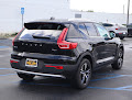 2025 Volvo XC40 Core Bright Theme