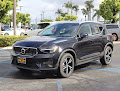 2025 Volvo XC40 Core Bright Theme