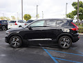 2025 Volvo XC40 Core Bright Theme