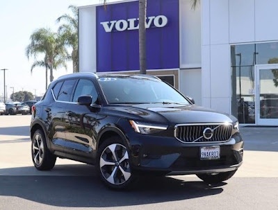 2025 Volvo XC40