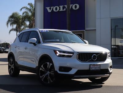 2022 Volvo XC40