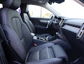 2025 Volvo XC40 Core Bright Theme