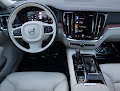 2022 Volvo S60 Recharge R-Design Expression/Inscription