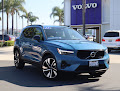 2023 Volvo XC40 Ultimate Dark Theme