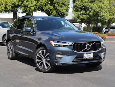 2022 Volvo XC60 B5 AWD Momentum