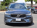 2022 Volvo XC60 B5 AWD Momentum