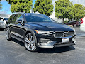 2025 Volvo V60 B5AWD