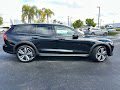 2025 Volvo V60 B5AWD
