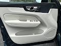 2025 Volvo XC60 B5