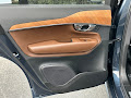 2025 Volvo XC90 B6