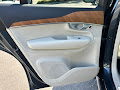 2022 Volvo XC90 Momentum
