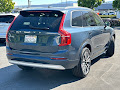 2022 Volvo XC90 Momentum